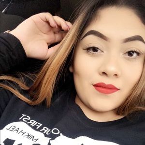 Meet your Posher, Fabiola